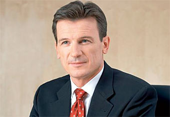  (Wolfgang Bernhard).  Volkswagen