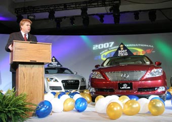 Lexus LS.    Autoblog.com