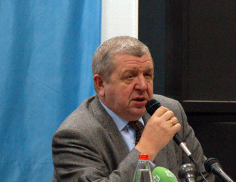  .  Lenta.ru