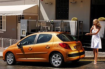 Peugeot 207.  Peugeot