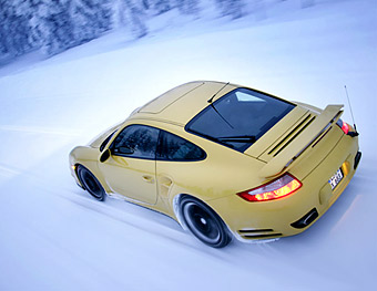 Porsche 911.  c  automobilemag.com