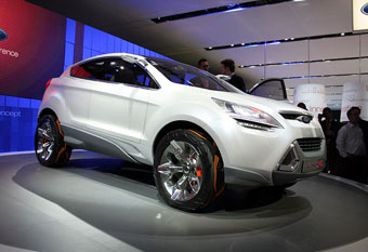 Ford Iosis-X Concept.  Lenta.ru 
