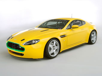 Aston Martin Vantage N24.  Aston Martin
