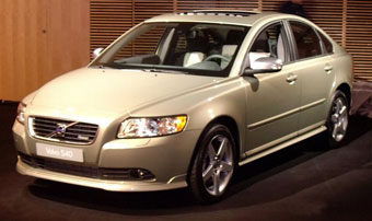 Volvo S40 R-Line.  bil.feber.se