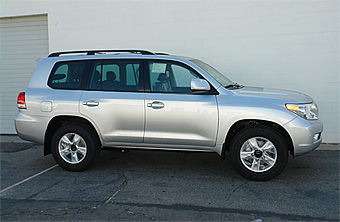 Toyota Land Cruiser.    Jalopnik.com