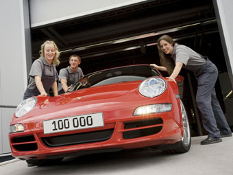  Porsche 911.  Porsche