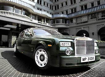 Rolls-Royce Phantom.  Rolls-Royce