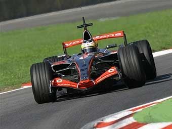 McLaren     .  AFP