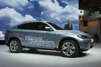 BMW Concept X6.  .