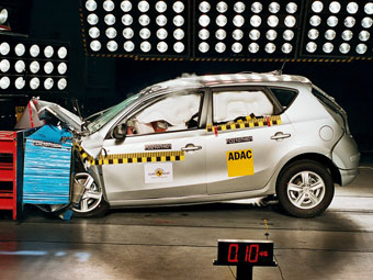 - Hyundai i30.  EuroNCAP 