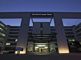 Здание банка DaimlerChrysler. Фото с сайта girloon.de