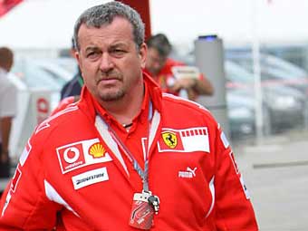  .    autosport.com