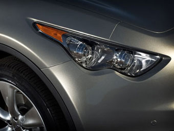 Infiniti FX37.    autoblog.com