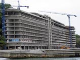 В заявлении, поданном в марте 2010 года Ирина Морозова обвиняла в угрозах замначальника главного управления капитального строительства управления делами президента РФ Владимира Лещевского