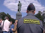 В столице для лучшего обеспечения порядка организованы дополнительные маршруты патрулирования улиц, усилены следственно-оперативные группы и группы быстрого реагирования