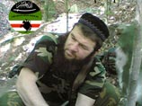 По данным газеты "Московский комсомолец", главная задача спецслужб - взять лидера боевиков живым