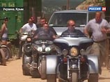 Янукович заметил, что до приезда к нему в резиденцию, Путин побывал на байк-шоу под Севастополем, где проходит ХVI Международное байк-шоу
