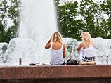 По прогнозу синоптиков, в среду температура составит еще +30-32 градуса