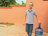 "Несмотря на то, что Денис забыл русский язык, он помнит, что он из России и все время говорил, что хочет вернуться в Россию", - сообщил Павел Астахов перед вылетом из Пунта-Кана
