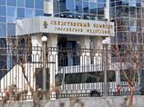 После обыска Пелевину доставили в Следственный комитет, где ее допрашивали несколько часов