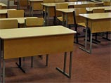 В Чите Забайкальского края полицейские проводят проверку по факту оскорбления и попытки нанесения побоев учителю средней школы N19 двумя несовершеннолетними девушками