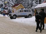 Если в 1990-е годы "укрепление порядка в стране" и "борьба с преступностью" были на первых позициях, то спустя 16 лет о них задумываются 34 и 26 процентов опрошенных