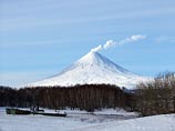 Ближайшие от Ключевского вулкана населенные пункты - поселки Ключи и Козыревск Усть-Камчатского района, расположенны от него примерно в 45 км