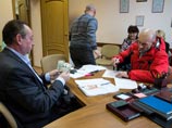 Выплата долгов по зарплате бывшим работникам рыбокомбината "Островной" в селе Озерском
