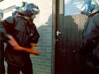   ,    met.police.uk 