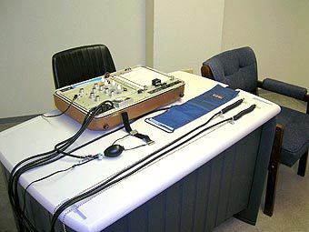  ,    polygraph.com 