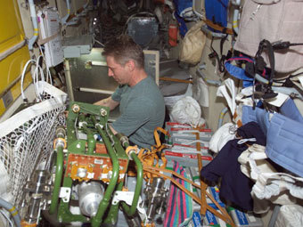          "". 10  2006 .  NASA.