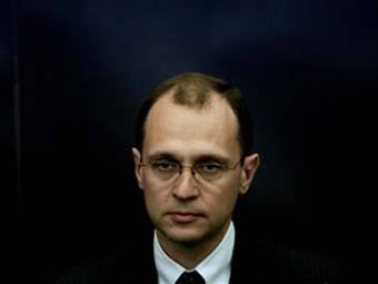  ,  AFP