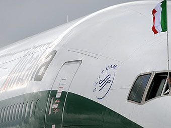 Самолет авиакомпании Alitalia. Фото AFP