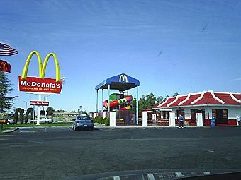  McDonald's   Disneyland.    waymarking.com