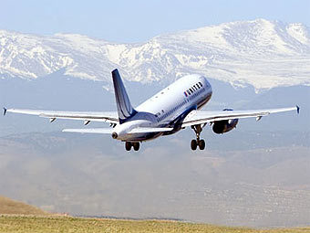  United Airlines.    denver.org