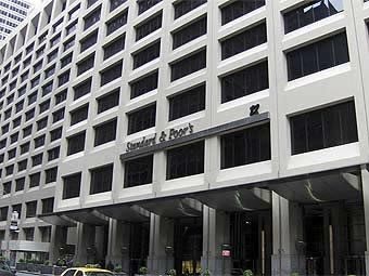 - Standard & Poor's.   B64   wikipedia.org 