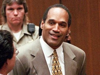 . .        3  1995 .  ©AP