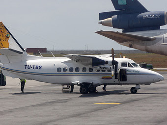 Let L-410 Turbolet.    airliners.net