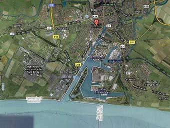  .  Google Maps