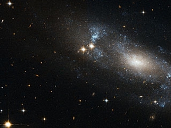 ESO 499-G37.  Hubble/ESA/NASA